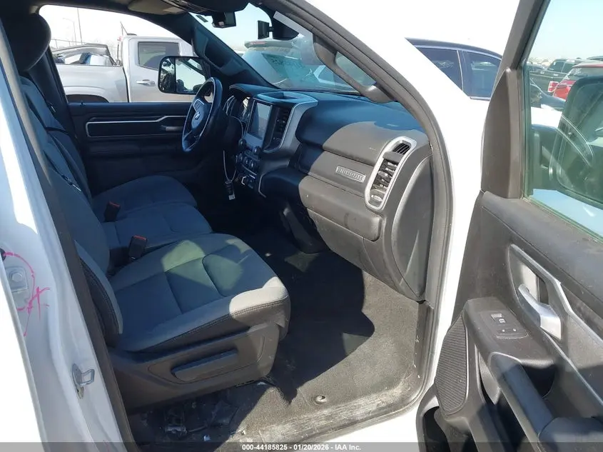 2023 RAM 1500 BIG HORN  4X2 5'7 BOX