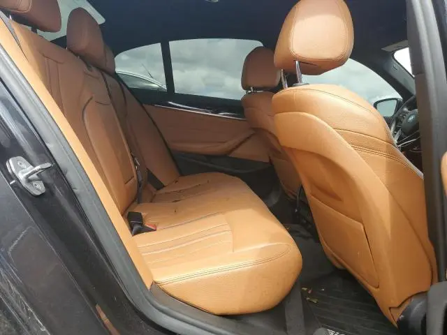 2019 BMW 530 XI