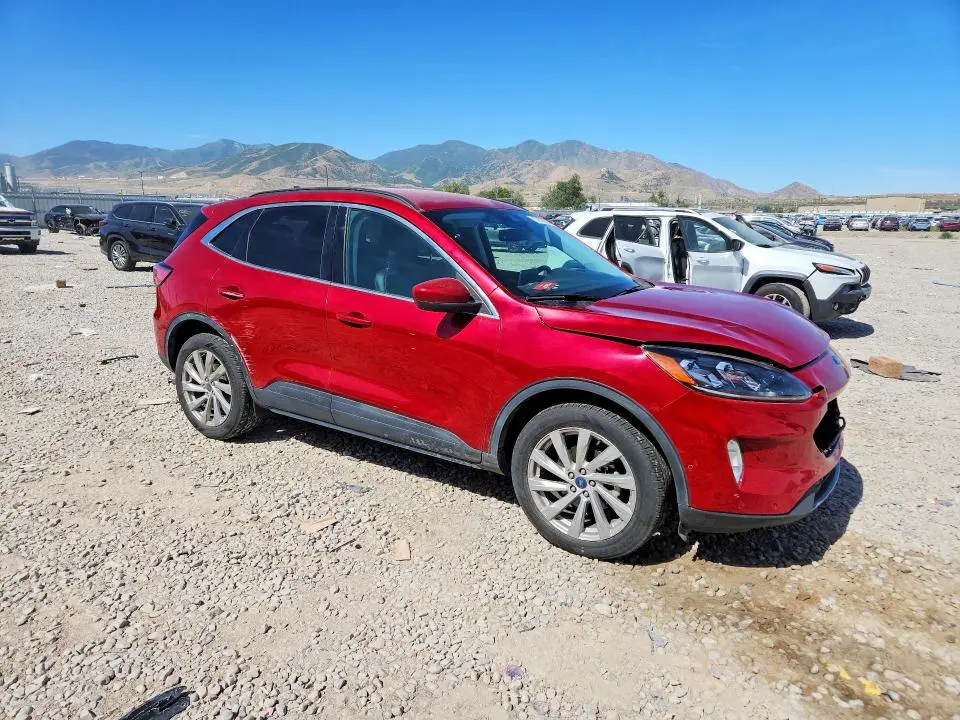 2022 FORD ESCAPE TITANIUM  
