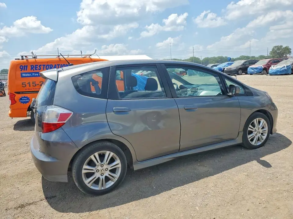2011 HONDA FIT SPORT  