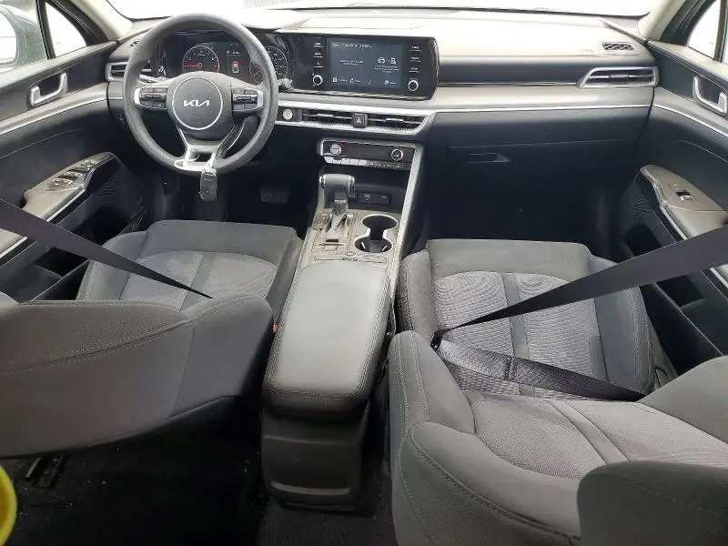 2022 KIA K5 LXS  