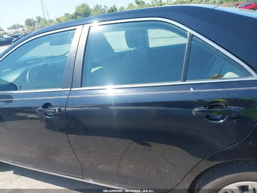 2014 TOYOTA CAMRY LE
