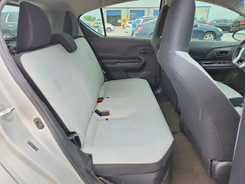 2015 TOYOTA PRIUS C ONE  