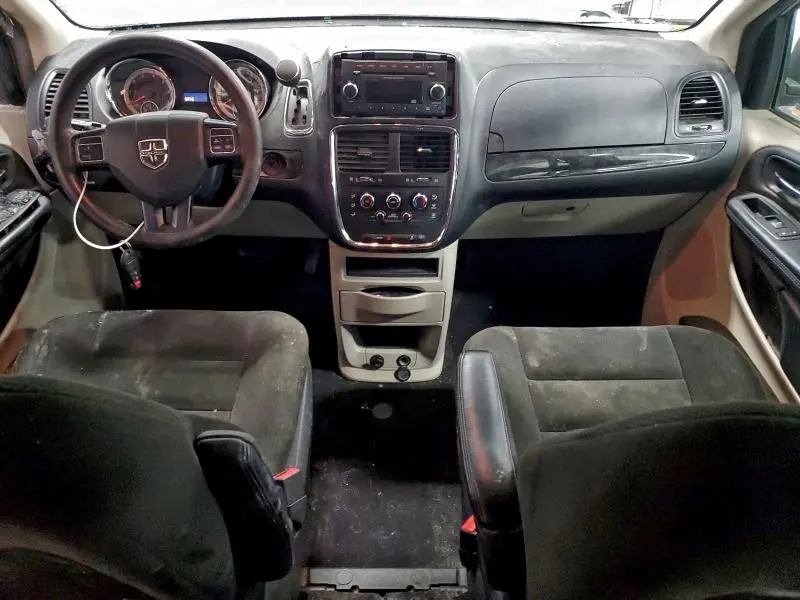 2015 DODGE GRAND CARAVAN SE  