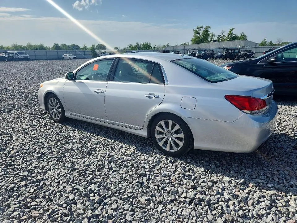 2011 TOYOTA AVALON LIMITED  