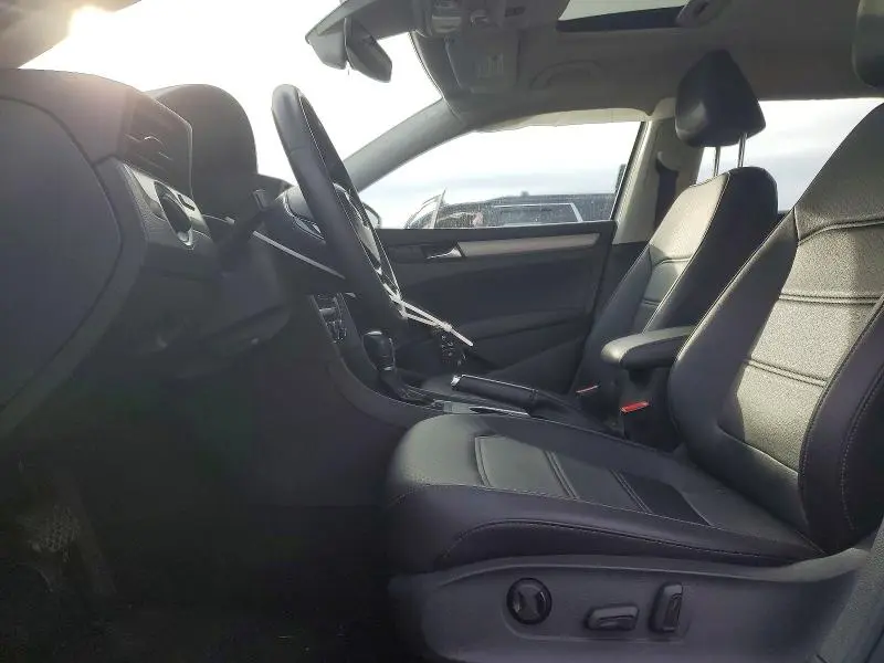 2021 VOLKSWAGEN PASSAT SE  