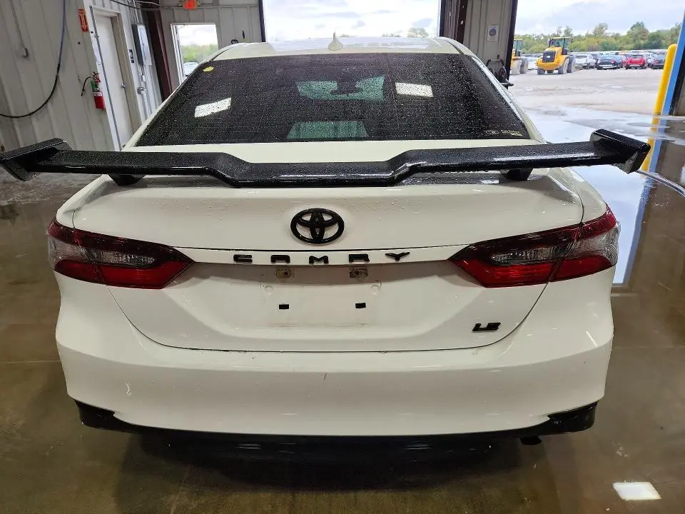 2021 TOYOTA CAMRY LE  