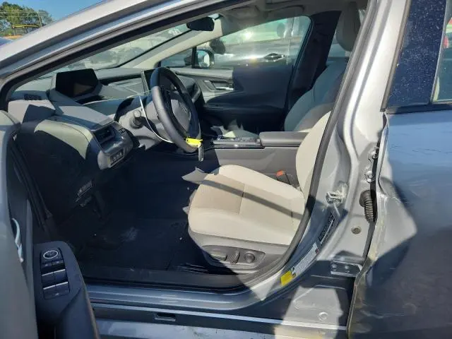 2024 TOYOTA PRIUS LE  