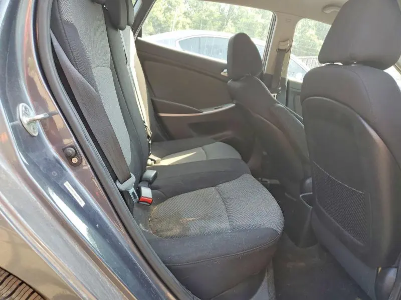 2012 HYUNDAI ACCENT GS  