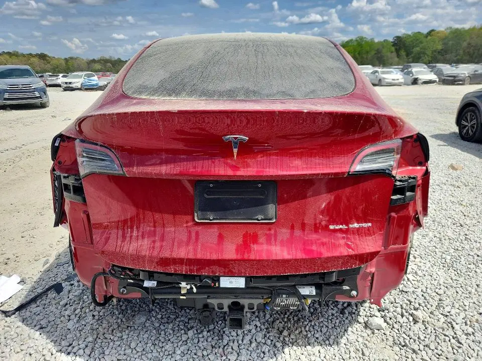 2025 TESLA MODEL Y   