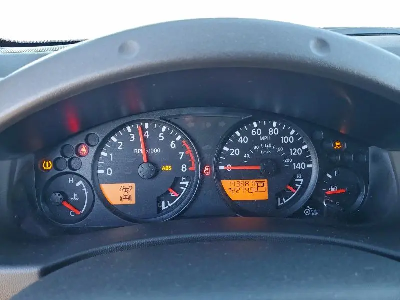 2014 NISSAN FRONTIER SV  