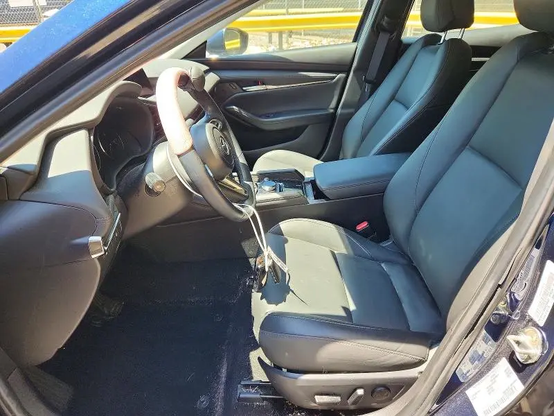 2021 MAZDA 3 PREFERRED  