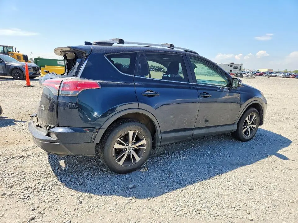 2017 TOYOTA RAV4 XLE  