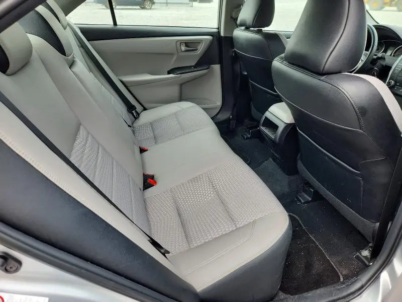 2015 TOYOTA CAMRY SE  