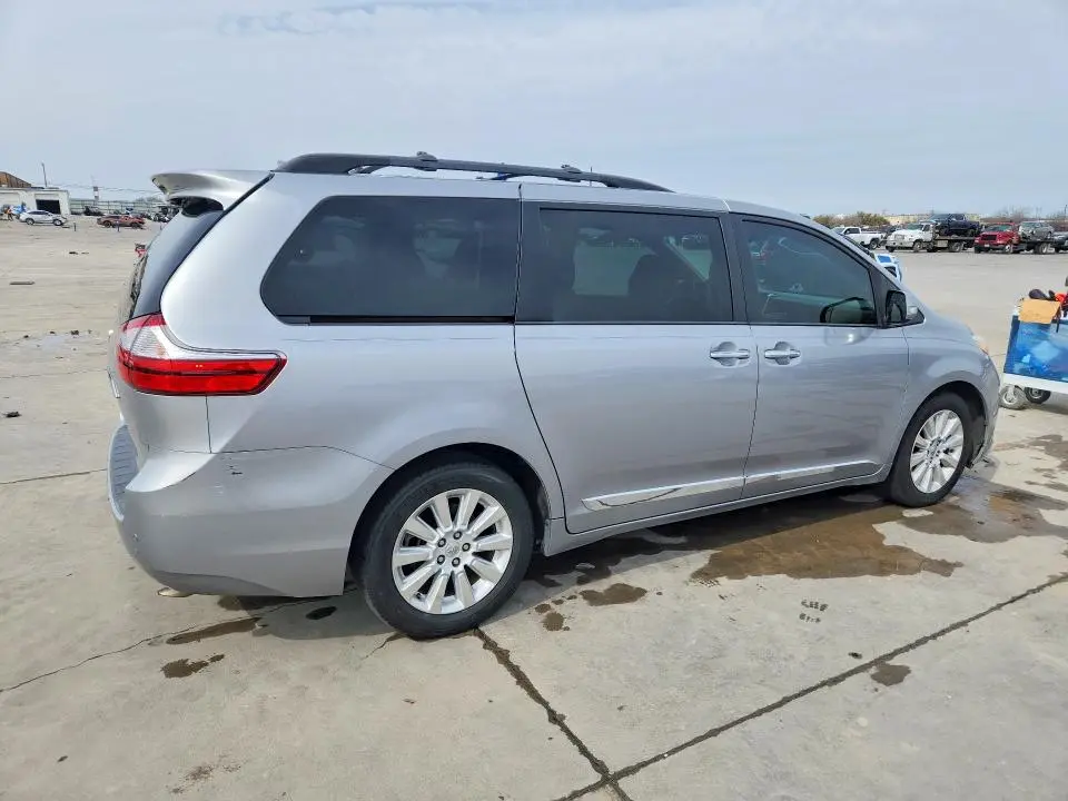 2015 TOYOTA SIENNA LIMITED 7-PASSENGER  