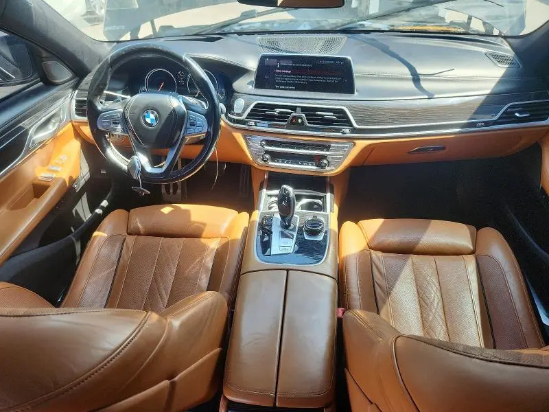2019 BMW 750 XI  
