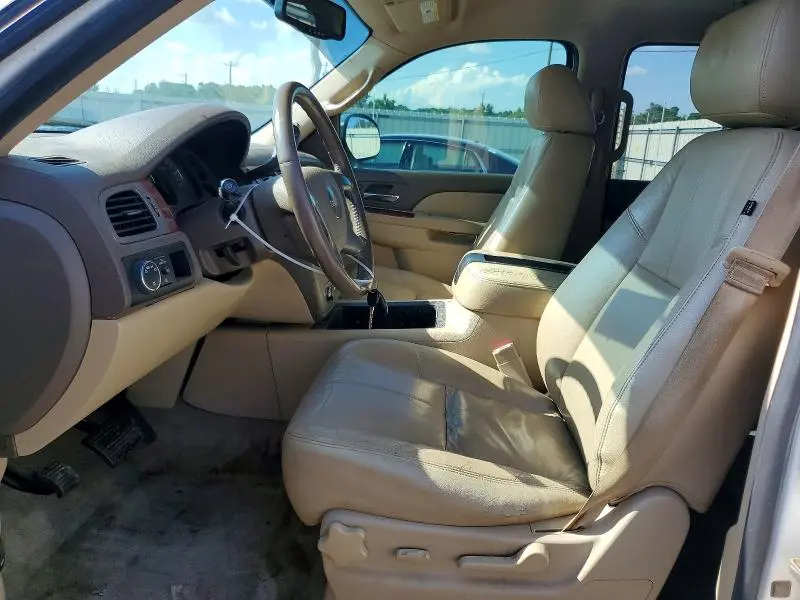 2013 GMC YUKON SLT  