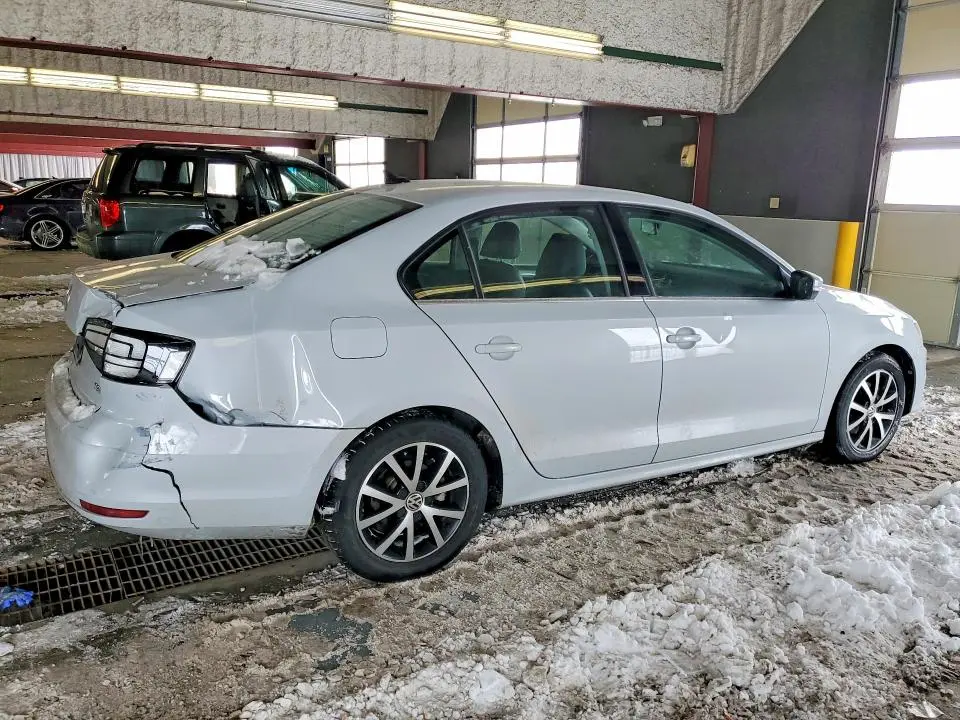 2017 VOLKSWAGEN JETTA SE  