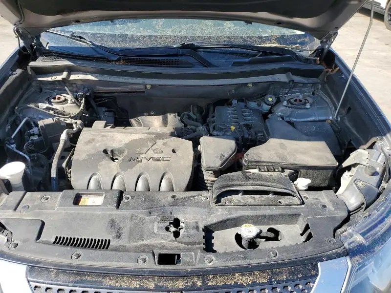 2019 MITSUBISHI OUTLANDER ES  