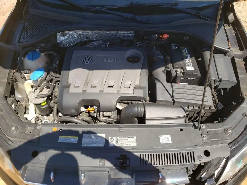 2012 VOLKSWAGEN PASSAT SEL  