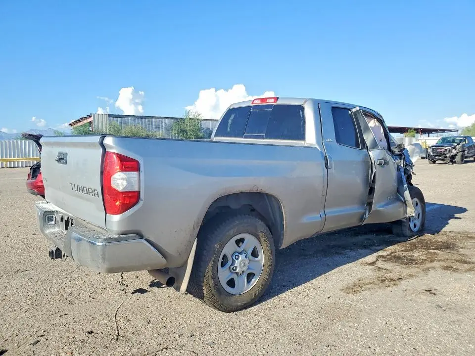 2016 TOYOTA TUNDRA SR5  