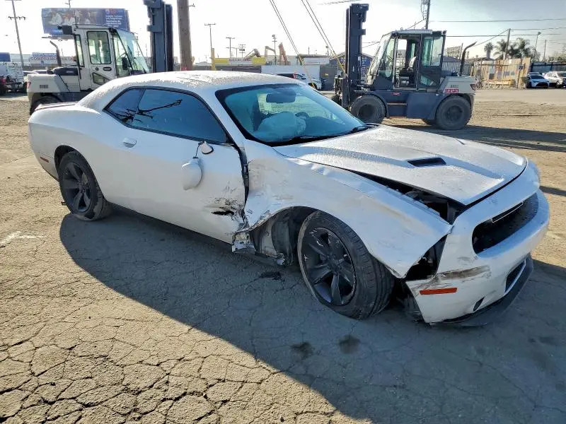 2016 DODGE CHALLENGER SXT  