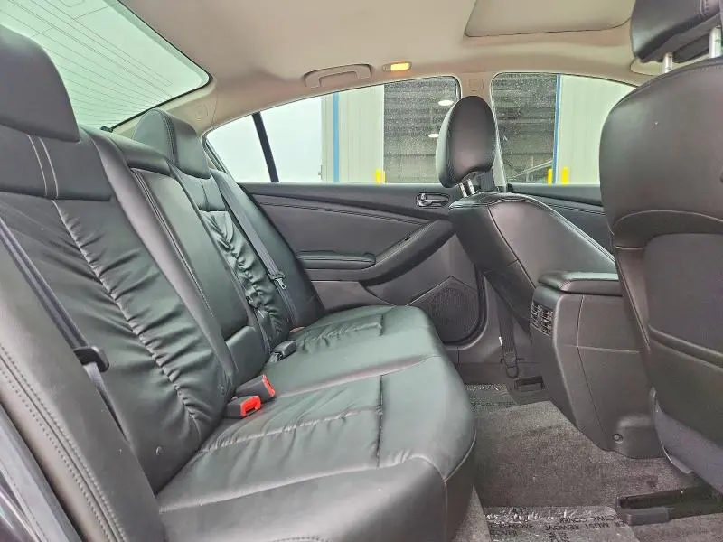 2011 NISSAN ALTIMA SR  