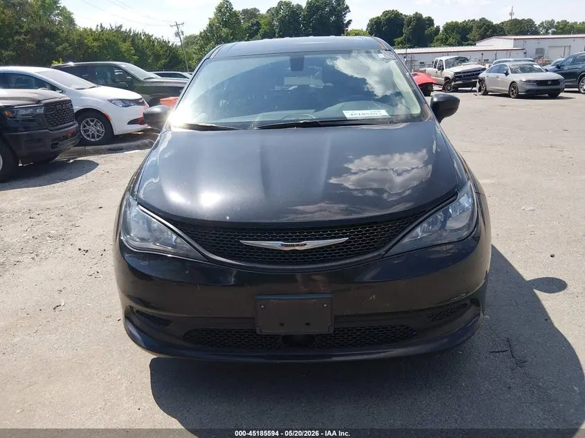 2021 CHRYSLER VOYAGER LX
