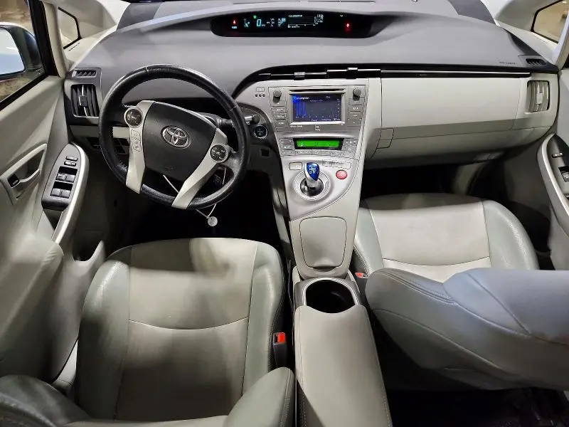 2015 TOYOTA PRIUS FOUR  