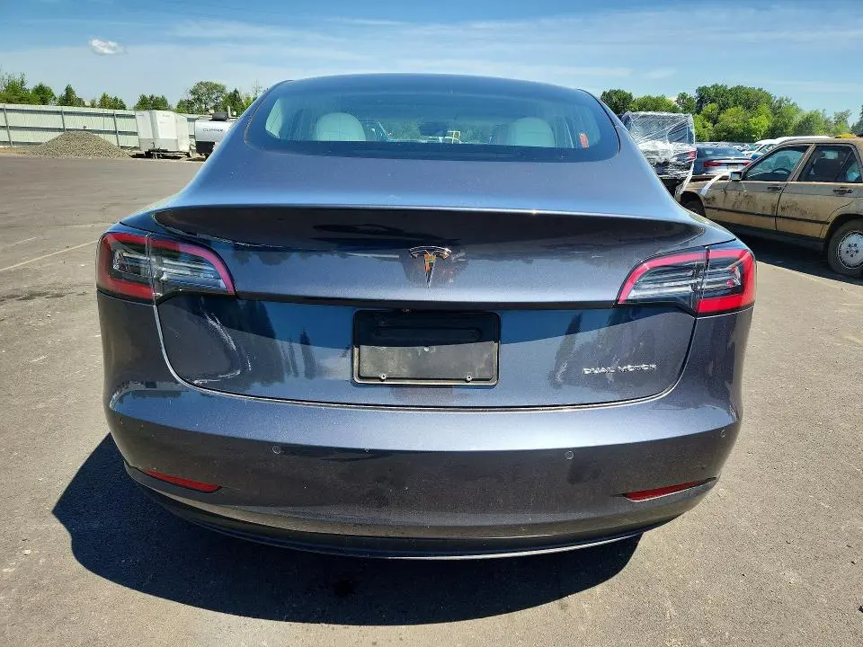 2020 TESLA MODEL 3   