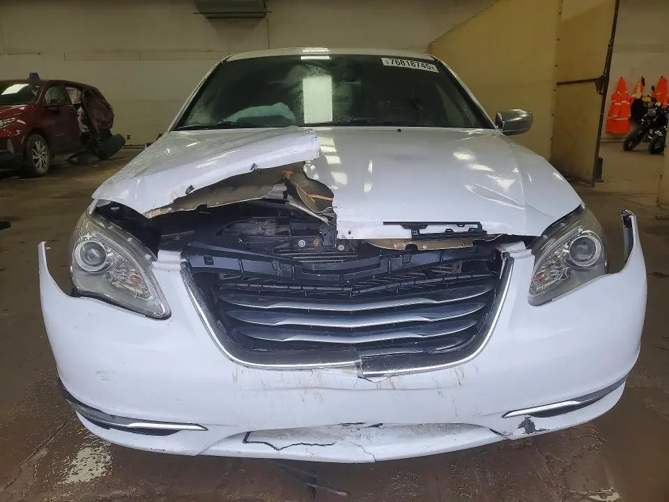 2014 CHRYSLER 200 LIMITED  