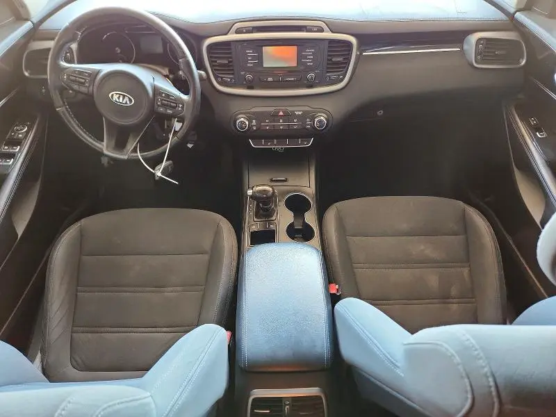 2016 KIA SORENTO LX V6  