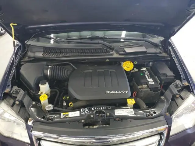 2016 CHRYSLER TOWN & COUNTRY TOURING  