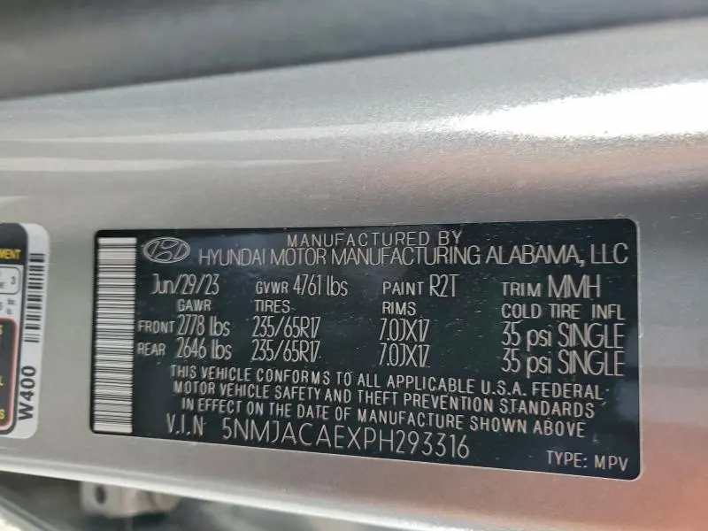 2023 HYUNDAI TUCSON SE  