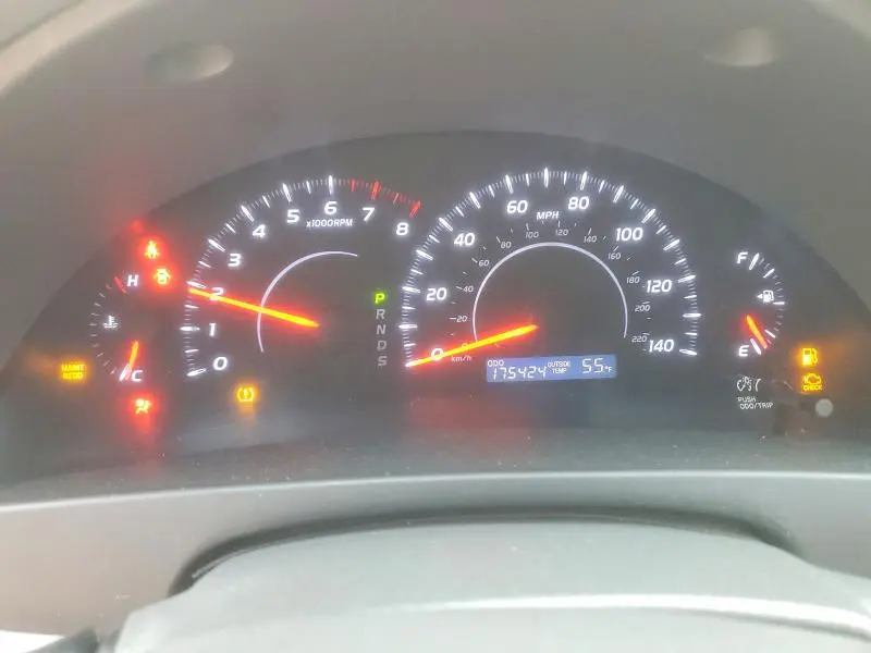 2010 TOYOTA CAMRY BASE  
