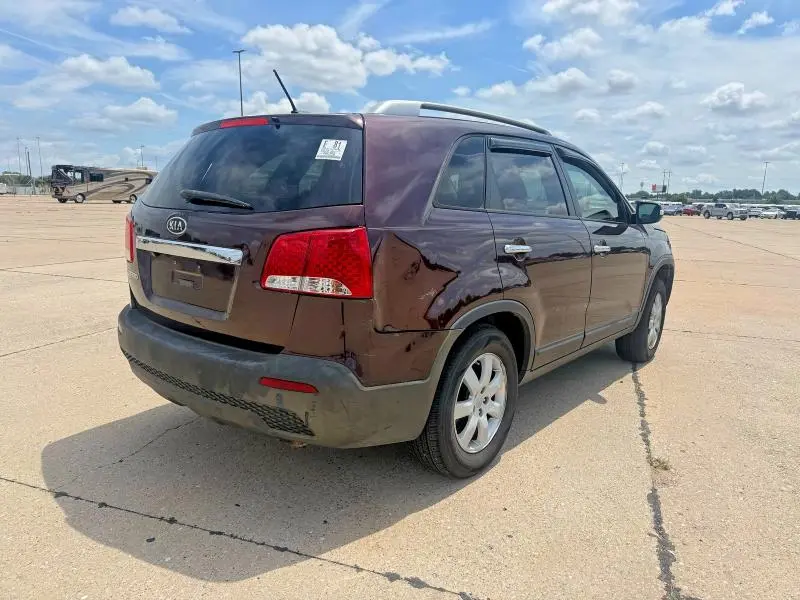 2013 KIA SORENTO LX  