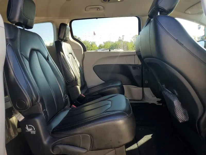 2021 CHRYSLER VOYAGER LXI  
