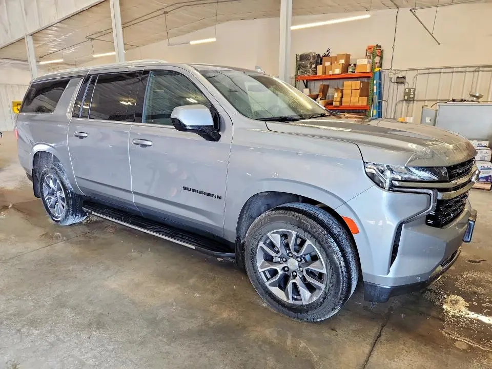 2023 CHEVROLET SUBURBAN K1500 LS  