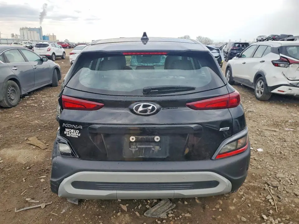 2022 HYUNDAI KONA SE  
