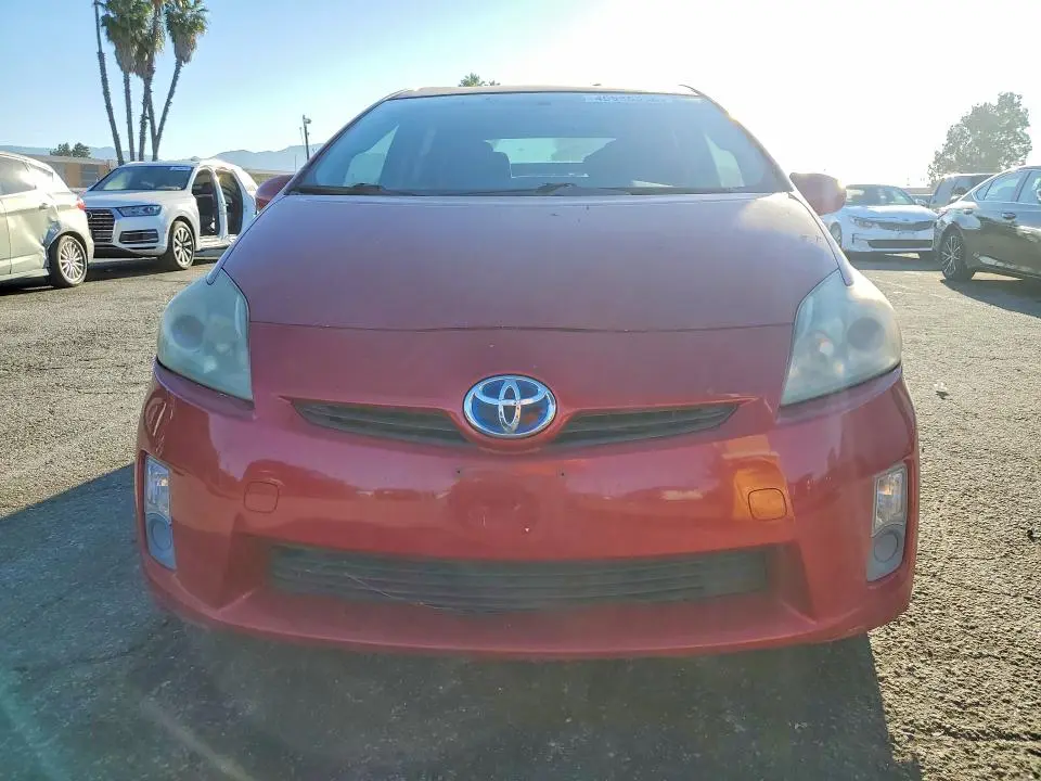 2010 TOYOTA PRIUS III  