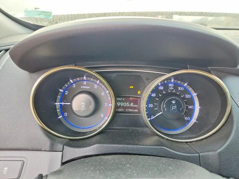 2011 HYUNDAI SONATA GLS  