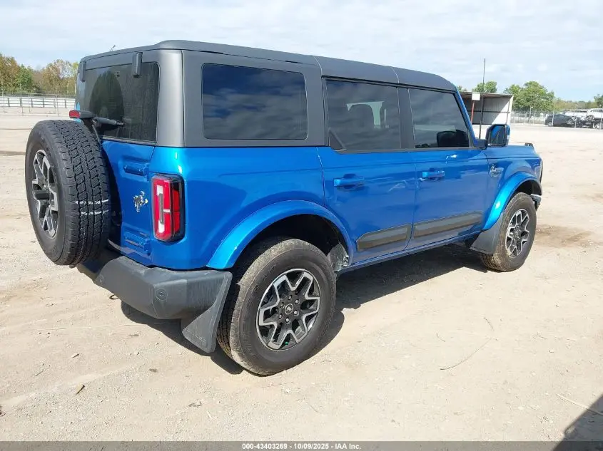 2024 FORD BRONCO OUTER BANKS