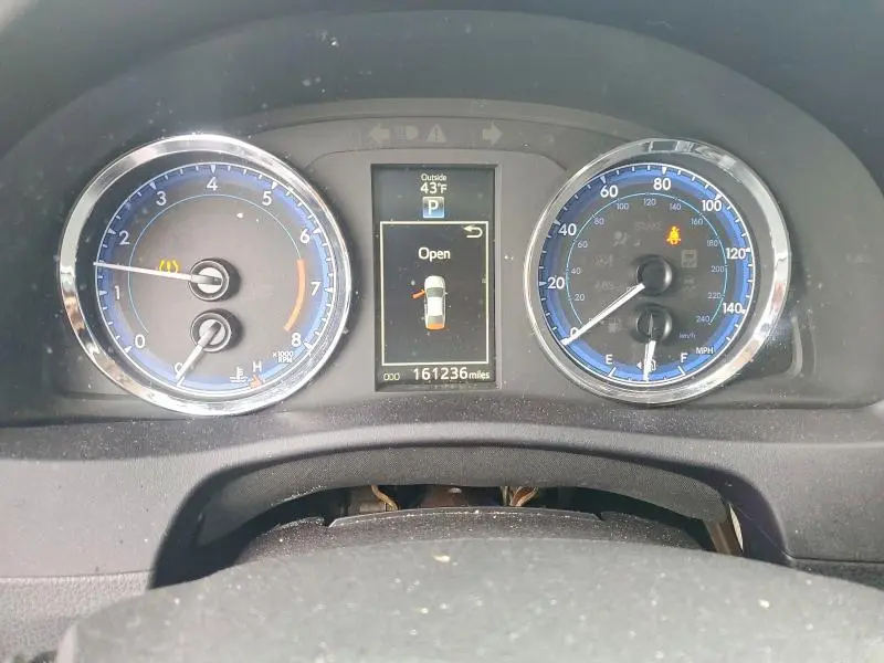 2017 TOYOTA COROLLA XLE  
