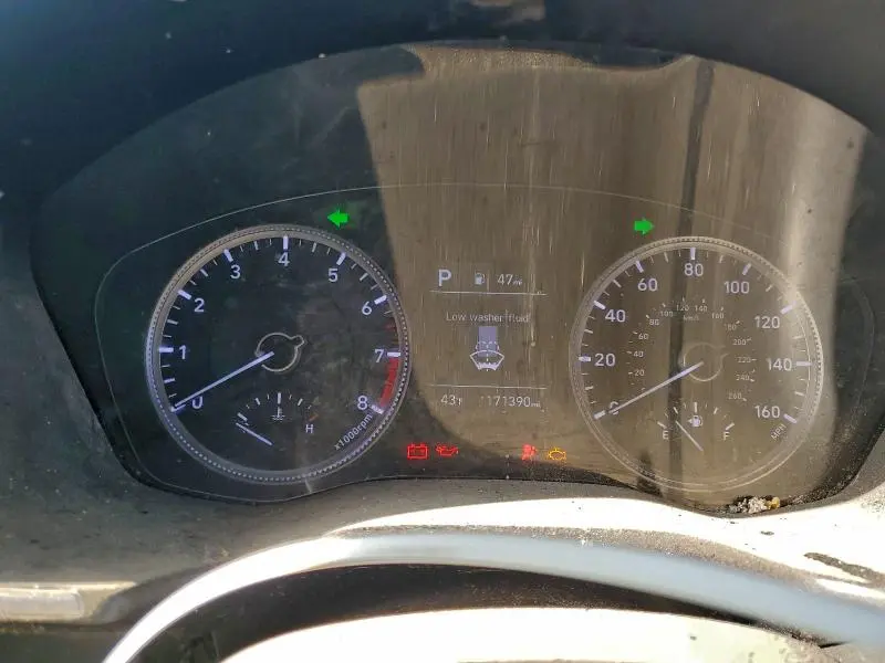 2019 HYUNDAI SANTA FE SE  