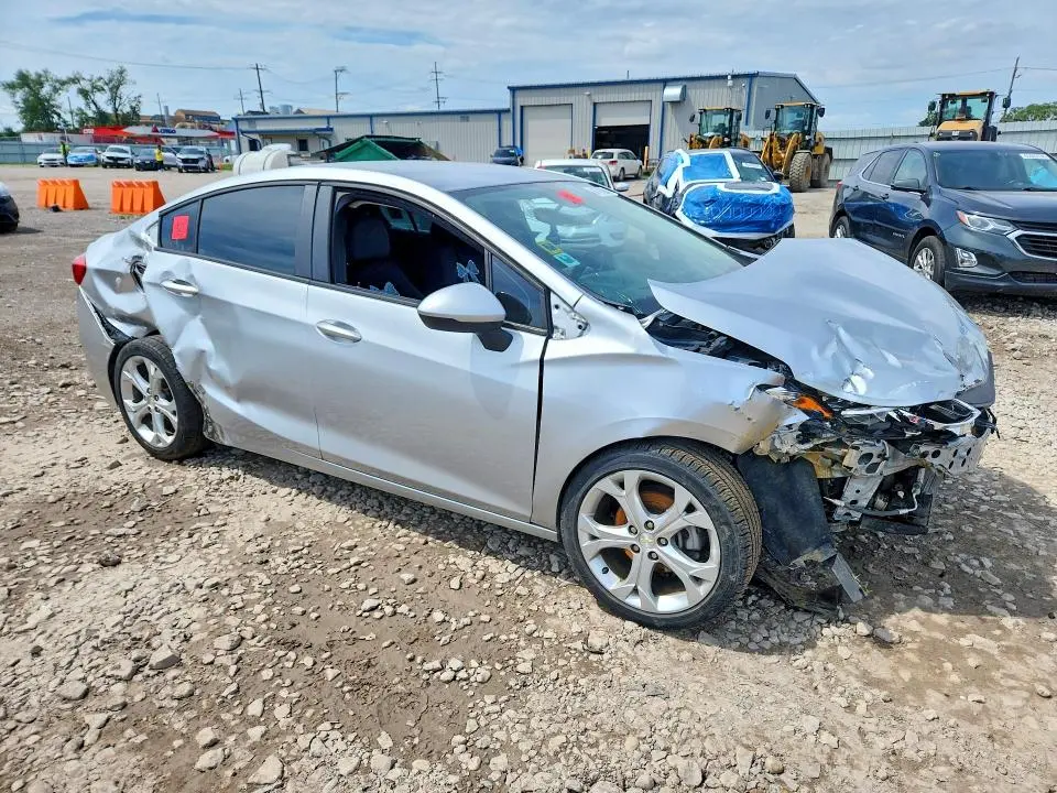 2017 CHEVROLET CRUZE LS  