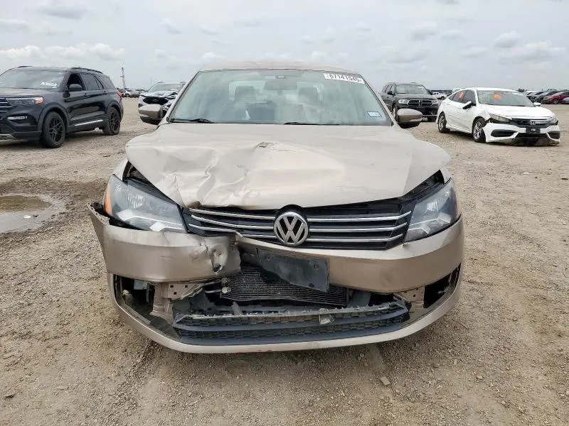 2015 VOLKSWAGEN PASSAT S  