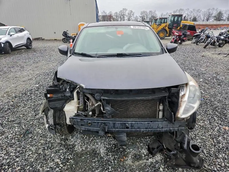 2015 NISSAN VERSA S  