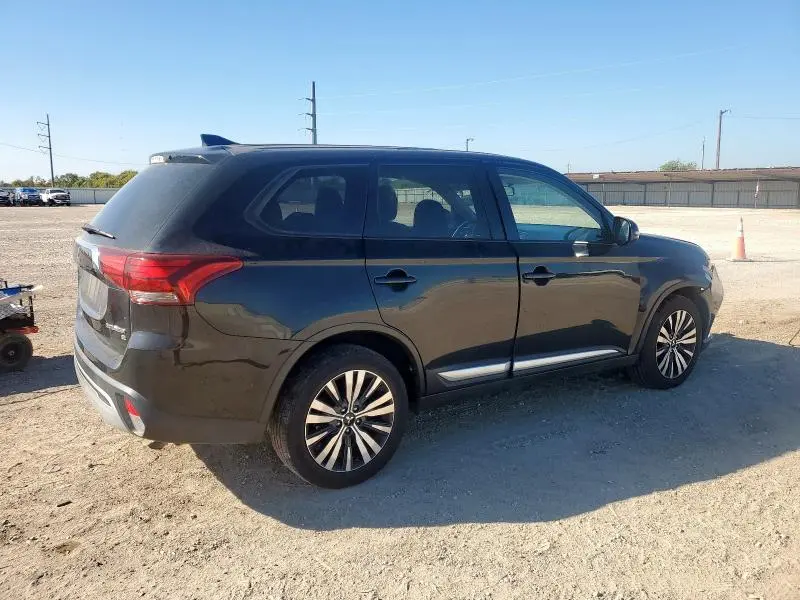 2019 MITSUBISHI OUTLANDER SE  