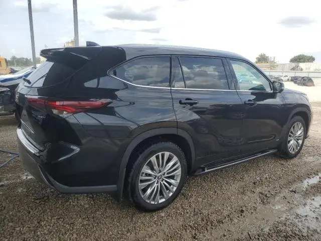 2025 TOYOTA HIGHLANDER HYBRID LIMITED