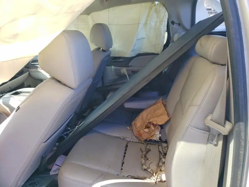 2013 CHEVROLET AVALANCHE LTZ  